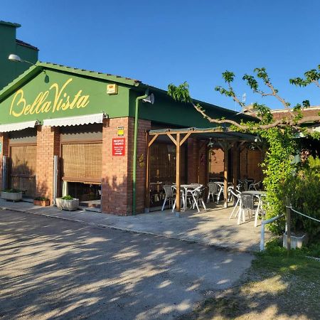 Alberg Restaurant Bellavista Santa Pau Kültér fotó