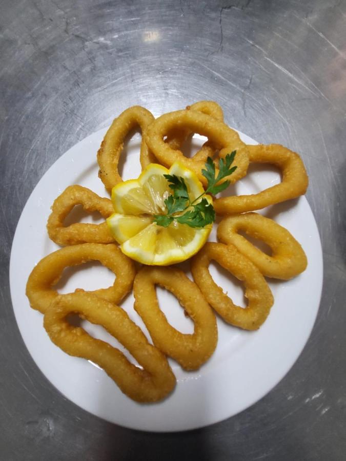 Alberg Restaurant Bellavista Santa Pau Kültér fotó