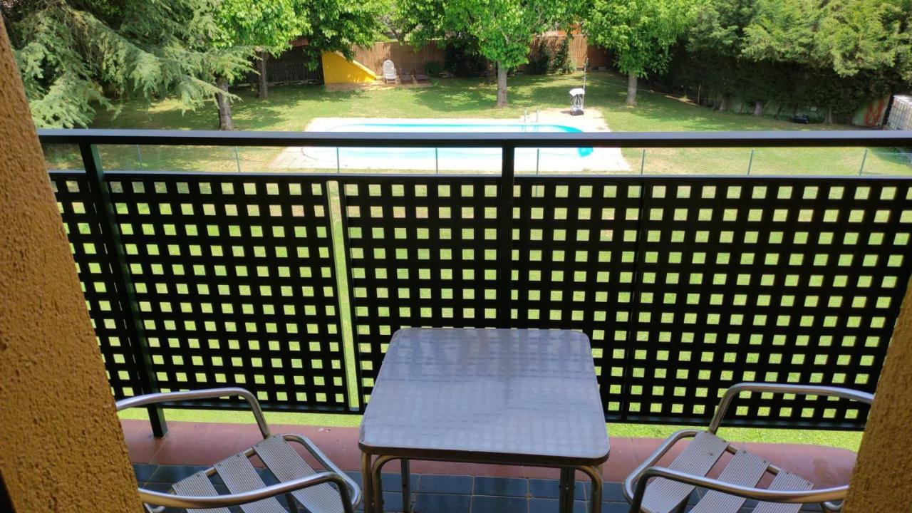 Alberg Restaurant Bellavista Santa Pau Kültér fotó